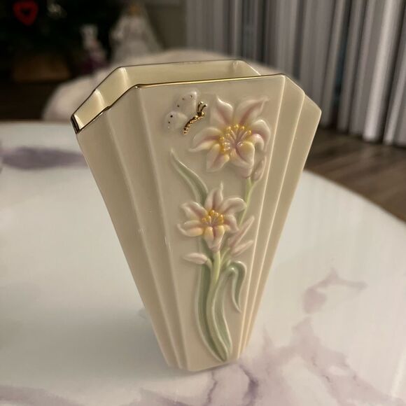 ‎Lenox Tiger Lily Vase 2005 - Picture 9 of 16